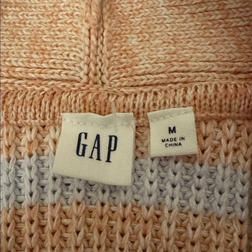 GAP Peach and Light Gray Knit Sweater - Picture 2 of 6